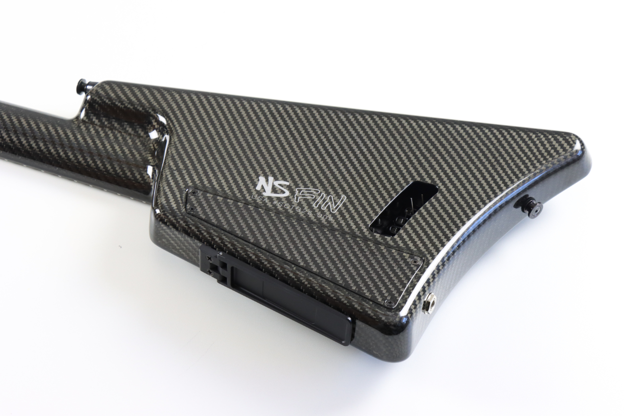NS Design Fin 6 guitar