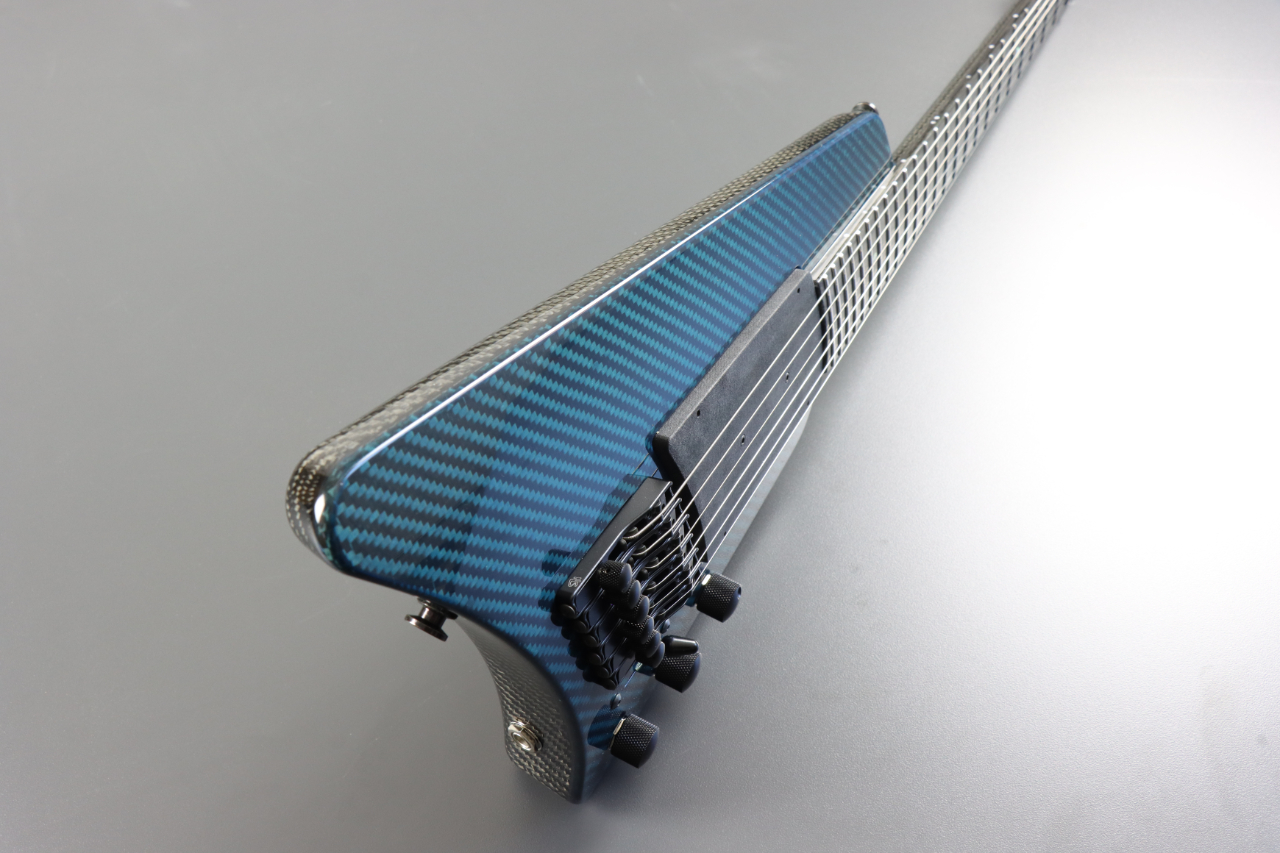 NS Design Fin 6 guitar